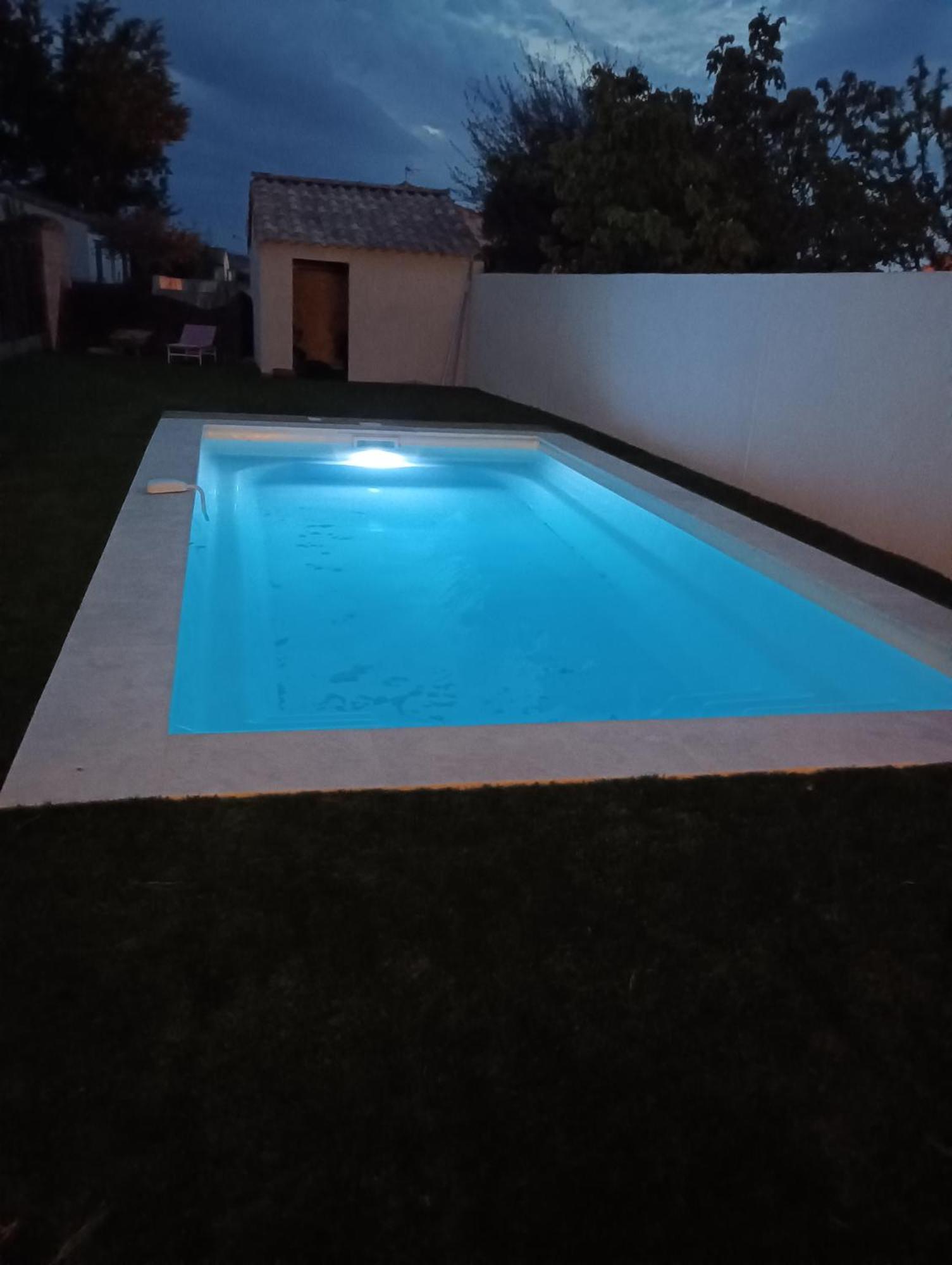 Maison A Bizanet Avec Piscine Exteriör bild
